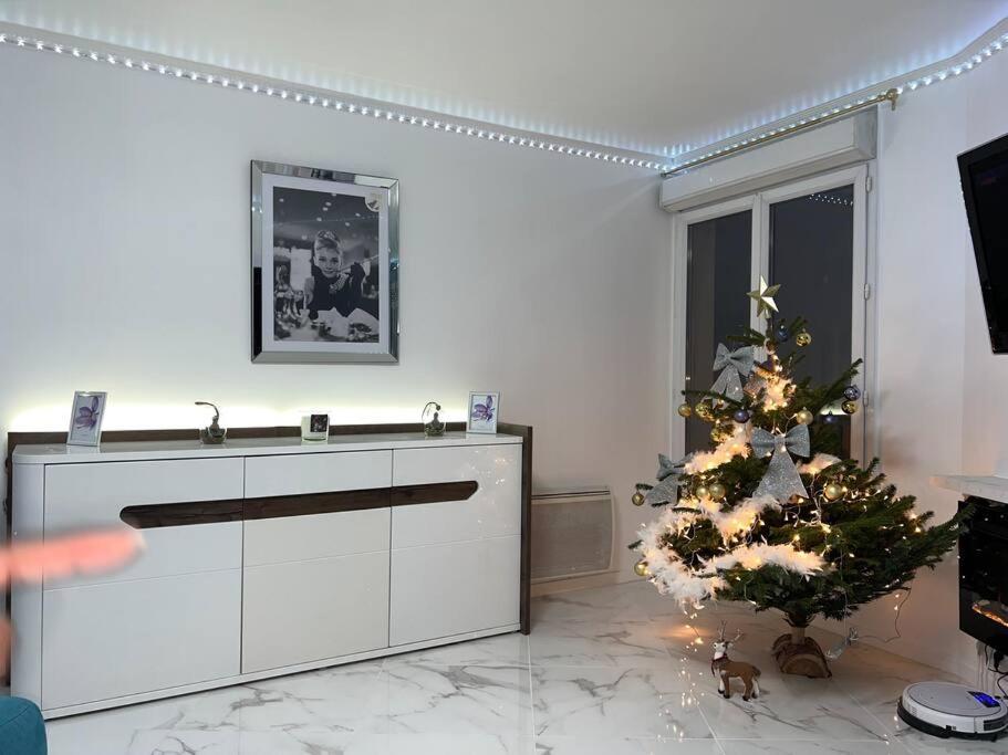Appartement Luxueux 70M2, 2 Chambres Argenteuil Exterior photo